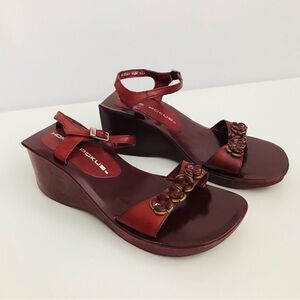 Vintage Leather Wood Sandals